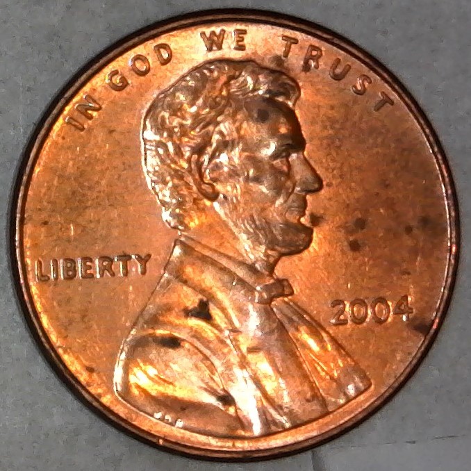 2004-P-Lincoln-Memorial-Cent-With-Nice-Thick-Column-Bar-DDR!-To-The-Right